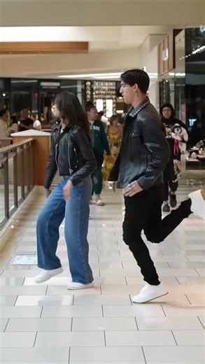 WILD Broken Chair Prank!