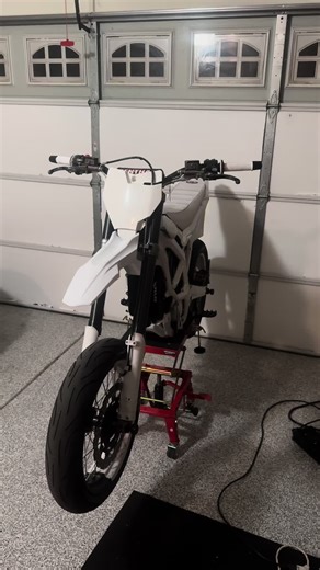 Bikes Just Sitting: Exploring the Sur Ron Ultra Bee