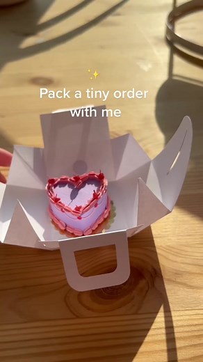 Paper Cake Box Tutorial - Origami Heart Cake - Tiny Order Packing