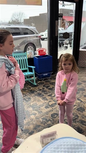 ✨ Another Sweet Surprise Adoption ✨ We had the absolute joy of watching Parker, Hadley’s sister, adopt her precious baby Raisin all the way from Florence, Alabama. From the moment she laid eyes on her baby, Parker’s smile lit up the entire nursery. 🥰 Seeing her excitement and pure happiness during her adoption is what Little Mama’s Nursery is all about. What a beautiful memory made with family by her side! Congratulations, Parker and baby Raisin! Welcome to the Little Mama’s Nursery family. 🍼�