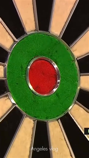 Luke Littler Taunts the Crowd !😳😎🎯 #mindanaodarters #ilovedarts #highlights #sports #cdodarters | Angeles vlog