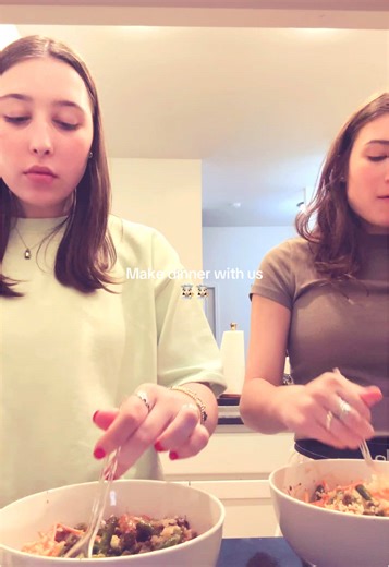 Welcome to Emma and Millie’s cooking show taking recipe recs down below 👩‍🍳👩‍🍳👩‍🍳