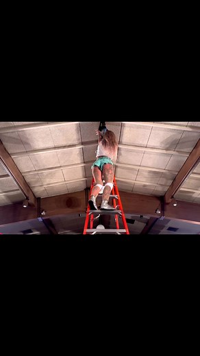 @shellybenson is on the top of the world#CSWSCS3 | @chicagostylewrestling Full shows are available now ➡️: https://independentwrestling.tv/promotion/chicago-style #CSW #ChicagoStyleWrestling #IndependentWrestlingTV #ChiStyle @independentwrestlingtv | Wrestling With Unicorns