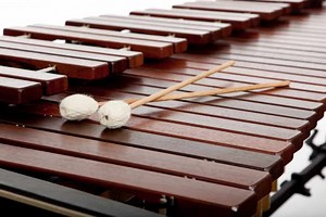 Differences Between Pitched-Percussion Instruments: Xylophone, Glockenspiel, Marimba, Vibraphone, Xylorimba, Marimbaphone? | Sound Adventurer