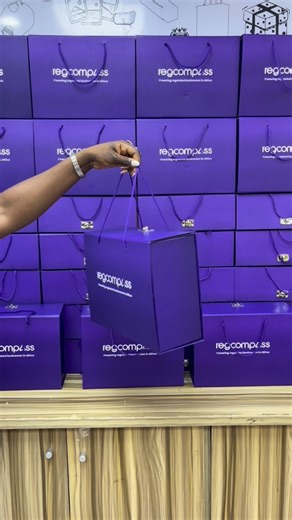 GIFT BOXES, PRINTING & PACKAGING COMPANY In Lagos on Instagram: "Collapsible Gift Box + Satin linen & Lock 🎁 MOQ: 50PCs Production takes 7-10 working days after design approval Design is free ✅"