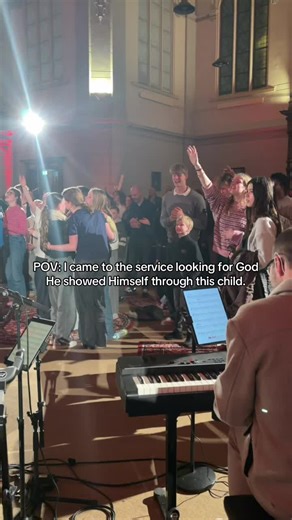 ‘Let no one despise you for your youth, but set the believers an example in speech, in conduct, in love, in faith, in purity.’ ‭‭1 Timothy‬ ‭4‬:‭12‬ ‭#worship #jesus #godschild #singing #christianity