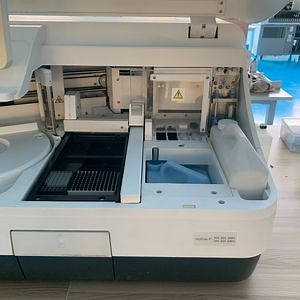 Roche Cobas E411 Full Automatic Immunoassay Analyzer, Luminescence for Immunoassay Tests