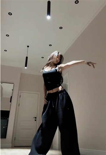 in the dark I grew 🦉 #mmajennie #fyp #dance #zen #jennie | dance