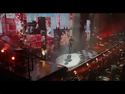 Heart Attack Live Performance by British Singer