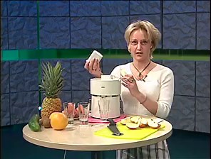 19K views · 200 reactions | Unternehmensgeschichte(n): 2003 kam unsere liebe Kerstin Braukmann als Moderatorin zu QVC. Die erste Probeaufnahme siehst du hier: | QVC | Facebook