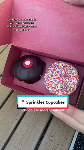 Sprinkles Cupcakes - Delicious Treats in Disney Springs