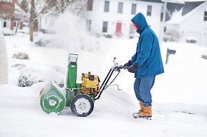 The 10 Best Single Stage Snow Blowers in 2025 (Full Reviews)
