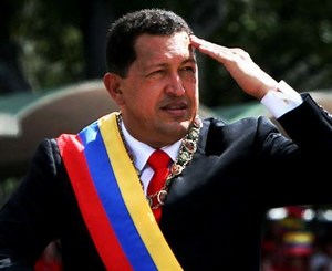 ▷ Biografía RESUMIDA de Hugo Chávez - ¿QUIÉN FUE?