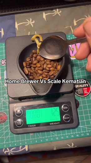 Sudah habis sabar pake ini scale , infokan scale yg akurat #manualbrew #homebrewer #baristaproblems #coffeesetup #ngopidirumah