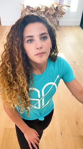 Don’t know what you’re talking about @sofiedossi 😅.Liking all day peeps that use & duet this sound! #foryoupage #rebeccazamolo #sofiedossi #twins