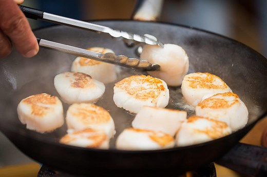 Comment cuire des noix de Saint-Jacques ? À la poêle, au four, au air fryer...