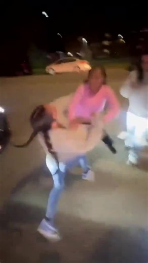 Girls Night Out Ends in Catfight