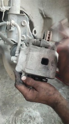 front brake pad installation #breakinstallation #frontbrakeshoe #breaksystem #automobile #mechanic
