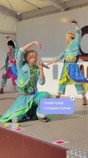 灼熱のパラパラ✌︎フル 7/21 8th Single発売記念フリーライブat大阪 あづ推しカメラ🎥(時々壁)念願のパラパラ正面から収められてうれし〜🪩 #パンダドラゴン #パラゴン #ホアロハフリラ #パラゴンフリラ #パラゴン拡散希望