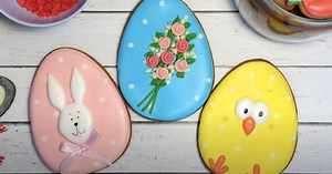 DIY Homemade Festive Easter Egg Cookies