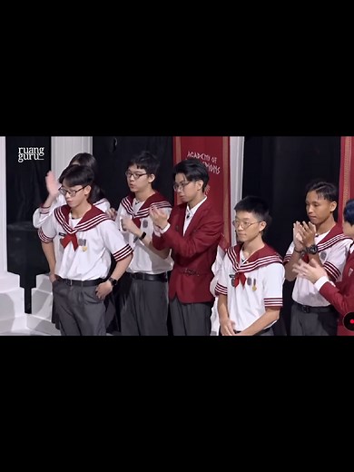 Dia Ga Pernah Seneng Buat Dirinya Sendiri