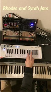 Rhodes and Synth Jam / Korg Volca #synth #Rhodes