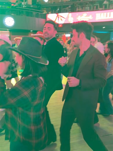 4.6K views · 329 reactions | Jonathan Bennett on Reels | Facebook