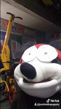 DISNEY FOLKMANIS MICKEY MOUSE REENACTS SR. PELO CARTOON | JustinTalksPuppets