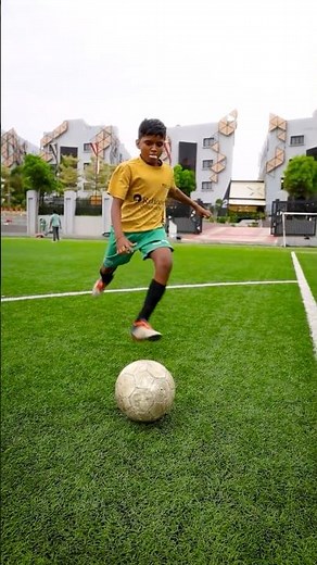 How to Hit a Perfect Curve Shot in Football | Master Your Football Skills #football