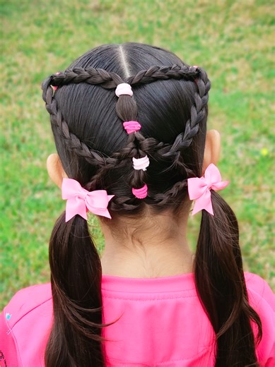 🦋 Butterfly pigtails 🦋✨️ Sectioned hairstyle with hair ties and braids that form a butterfly 😍 #hairtutorial #hairtrends #schoolhairstyles #pelolargo #braidstyles