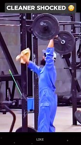 anatoly one hand lifting and shocking professional lifter 🏋️‍♂️ #anatoly #anatolyprank #gym #gymprank #foryoupage #frank #fyp @ANATOLY | Catrine