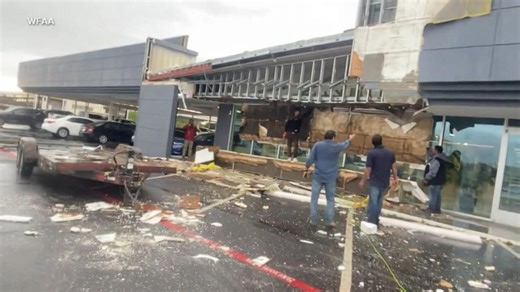Giant hail seen as severe weather hits Texas