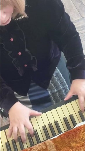 禁酒会館のレトロピアノで「禁じられた遊び」弾いてみました #piano #ピアノ演奏