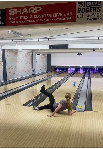 Bowling Life Struggles: A Humorous Take