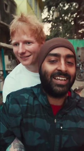 Ed Sheeran & Arijit Singh’s Soulful Sapphire Performance