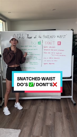 FREE WEEK 🖇️ in bio!!! snatched waist do and donts! *reminder that this is for that hourglass look*, training obliques is still important for other benefits but for aesethic purposes I always recommend these exercises more than any weighted side bends or crunches. #GirlsWhoLift #TonedAndStrong #PilatesWithWeights #WomenWhoWorkout #FullBodySculpt
