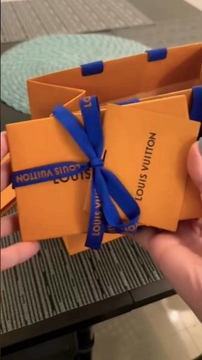 LOUIS VUITTON Pocket Organizer Monogram Eclipse- Grey