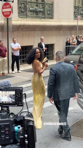 Kerry Washington looks stunning arriving at the Gotham Awards while other guests also in NYC tonight