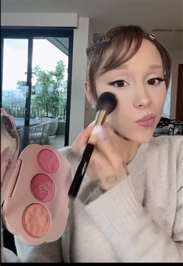 your reminder to try our cherry blossom blush palette before it’s gone🌸