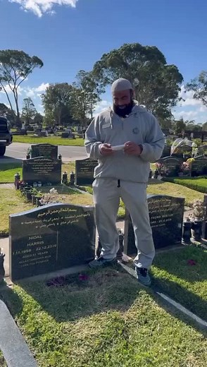 Cherished Pixels: QR Memorial Plaque for a Lasting Legacy