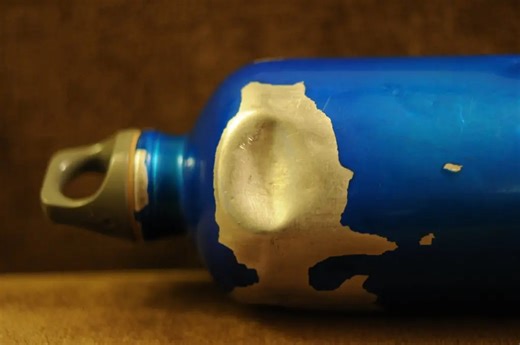 Object 1 Item number one 物品编号：01 物品名称：杏仁水