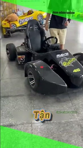 chị gái mang siêu xe ra xóm đánh võng rê bánh và cái kết