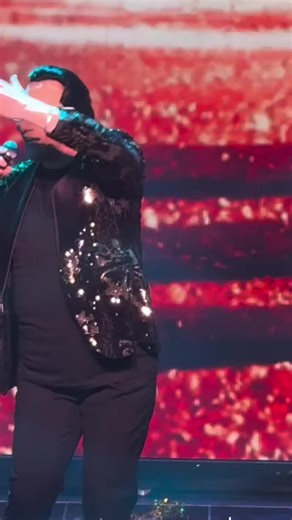 ΤΑΚΗΣ ΖΑΧΑΡΑΤΟΣ ⚓ @akivernitokaravi3 | Η φωνή της ελληνικής διασκέδασης! 🎶 🌟 Highlights | Live Moments | New Talents 🚢 Ο Καλλιτέχνης δίνει το ρυθμό, εσείς τον παλμό. 📢 Join the Voyage: Θέλεις να προβάλουμε το live σου, το μαγαζί σου, η κάποιο άλλο project; 🚀 Promotion & Partnerships via DM. > Είμαστε το όχημα για να φτάσεις στην κορυφή! ⚓✨ #greece #ελλάδα #διασκέδαση #Greekmusic #greekstyle