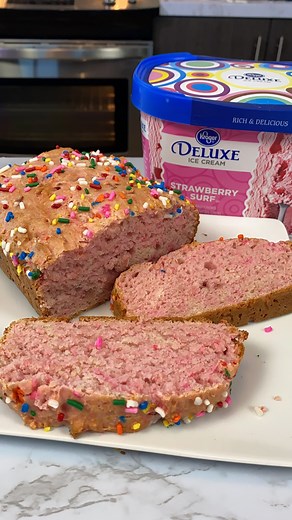 Omg, this bread is made out of ice cream! 🍓😋 Strawberry Ice Cream Bread 🍓🍦 2 Cups Full Fat Ice Cream (Any Flavor) 1 1/2 Cups All-Purpose Flour 1 Tbsp Baking Powder 3/4 Tsp Salt | Definitely Not Gourmet