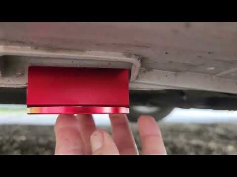 Lifting a car by the pinch welds with a floorjack #floorjack