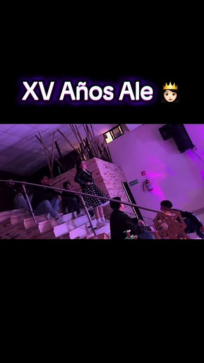 Quinceañera Alexandra: Mix de Vaselina y Rock and Roll