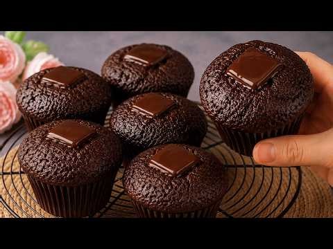 😱You won't believe these chocolate cupcakes are eggless! they melt in your mouth!