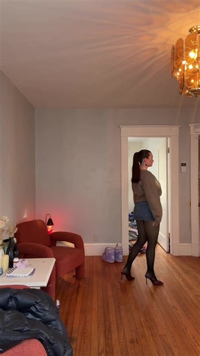 Chic Dinner and Drinks Outfit for a Night Out