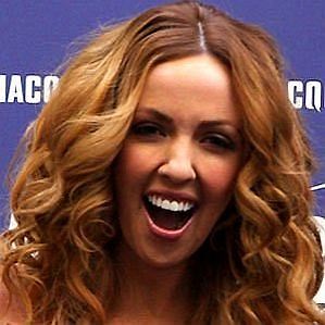 Lisa Kelly Husband 2026: Dating History & Exes - CelebsCouples