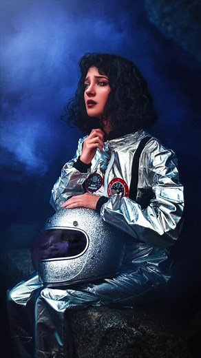 1 or 2? Want cool colorful smoke for photos? I got mine from @smoke.effect love them so much! #fyp #challenge #viral #foryou #trending #colorful